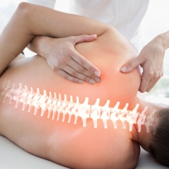 Osteopathische Behandlung bei Rückenschmerzen